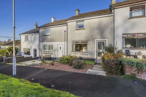 17 Malloch Crescent, Elderslie, Johnstone, PA5 9HH
