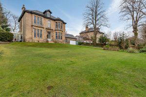 Lynwood, 38 Middlemuir Road,  Lenzie, Kirkintilloch, Glasgow, G66 4NA